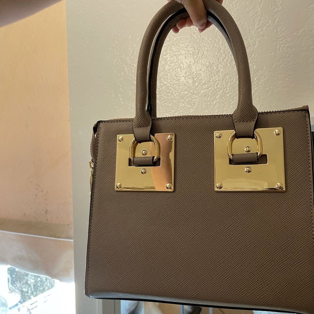 Hand Bag color brown